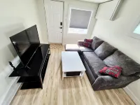Cozy Private Bachelor Unit King Size bed. -  Ferienwohnungen