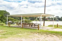 RanchWater Lodge In Granbury Texas