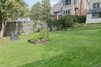 New Renovation: parking & yard, hill section! - Wifi