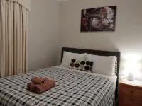 Sweet Holiday Home by the Golf Course - Bungalow