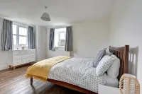 Amroth Holiday home with Sea Views - WiFi