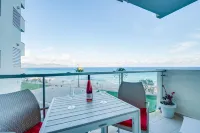 Sa Maniga - sunny modern apartment, 3floors, on the beach up to 3pers. WLAN incl.