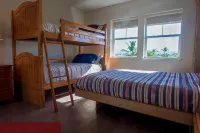 Relaxing Ocean View Vacation Paradise! 5 star Reviews!