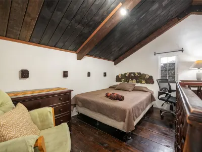 Cozy loft with kitchenette in the heart of Antigua Отели в г. 