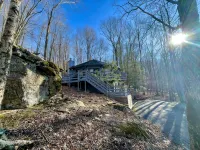 Unique Round House on Beech Mtn -Ski, Hike, Golf, Fish-Near Wineries & Parkway