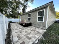Snow Birds Welcome. 10 min to Downtown & Beach - Bungalows