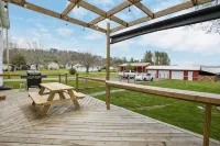 Charming 4 bedroom farmhouse with large backyard for entertaining!