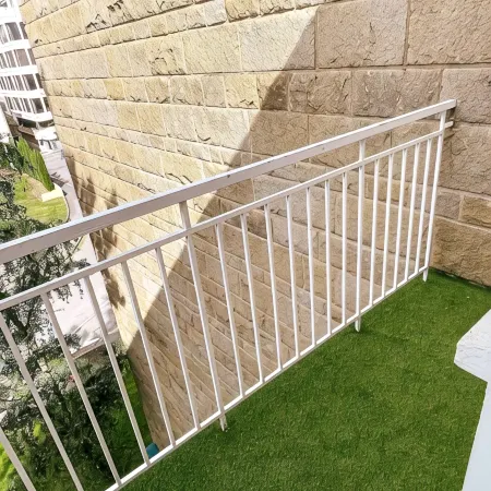 Apartment with Balcony, 4 bedrooms, space & comfort, Centre Gare