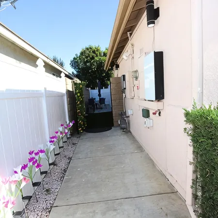 NEW! 2-Bedroom Fontana Guest House close to Kaiser Permanente