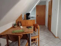 You will find relaxation and a peaceful idyll here in the Apartment-Feldsteingarten - Homestays