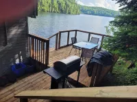 BOATHOUSE - 2 BEDROOM WATERFRONT COTTAGE SPRING & SUMMER STILL FALL AVAILABLE! - 3-Star