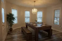 Family Getaway- Beautiful & spacious 4 Bdrm Historic Home with a modern touch! - 4 étoiles