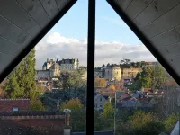 Loft  Partly Troglo, Downtown, Parking, Garden, Superb View, 4/5 Pers