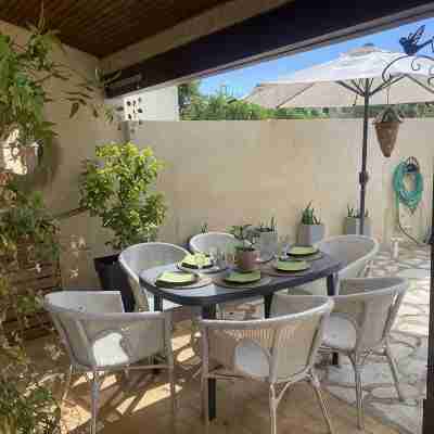 House 130 metres from the sea Dining/Meeting Rooms