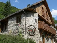 Gite 8 km from the access to Alpe d'Huez large domain - Jacuzzi