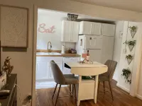 Cute Guest Cottage Convenient Location - 3-Star