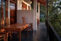 Amado Homestay (Family room)