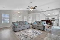 Homey 3/2, near Fleming Island