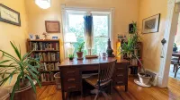 Bohemian 3-bedroom house with private yard in charming neighborhood - Wifi