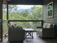 New Built cozy cabin Peaceful Side, Townsend, TN, Laurel Valley,  no steep roads