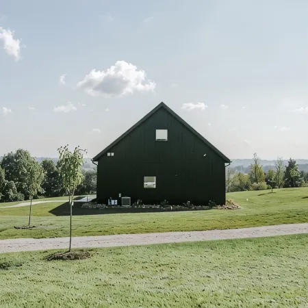 Sky Ridge-The Dawn/ Brand New Cabin in Amish Country w/Hot tub