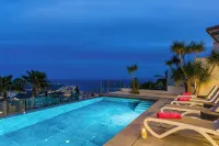 Amazing modern villa with heated pool and breath taking view - Villas