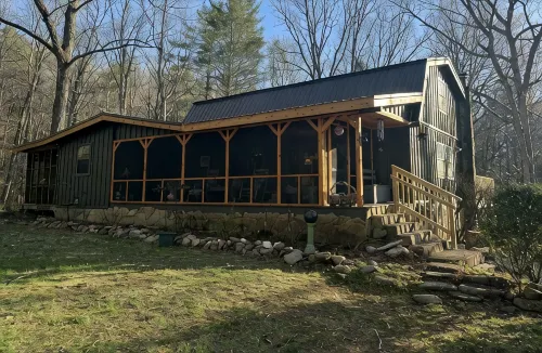 Luxury Bohemian Cabin on Coker Creek w Oversized Hot Tub, Fire-Pits, and Hiking - Gym