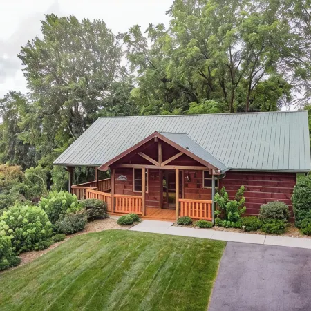 2 Acres of pure paradise with amazing Mountain View’s!! Minutes from Emory&Henry