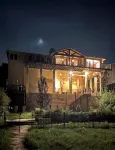 Lago Lounge, Enjoy Nature in a Family Retreat with Pool and Hot-Tub - Private Pool