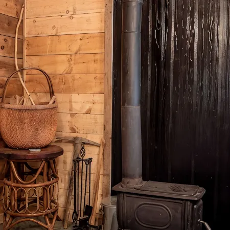 Remote cabin with creek and waterfall views 10 min from town