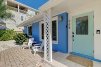 Renovated duplex  2bed / 2bath North End Of Anna Maria, 2min walk to the beach - Wi-Fi