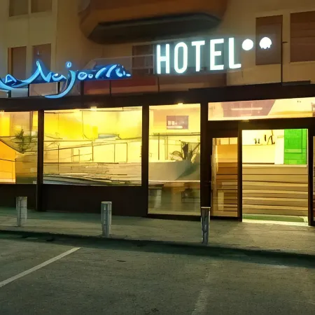 Hotel Noy
