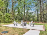 Family & Pets Welcome: 2BR in DT Greer w/ Fire Pit Hotels in Greer