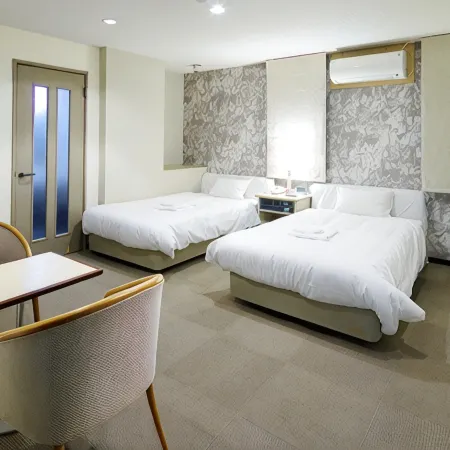 Leo Plaza Hotel