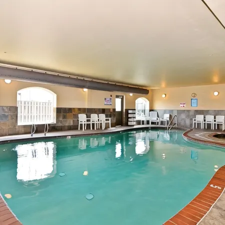 Rivertide Suites
