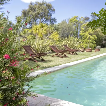Pinarello: CHARMING HOUSE 400m FROM THE BEACH, SWIMMING POOL AND SPA