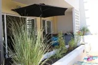 South Facing,Pool,Ground Floor,Garage Parking,150m to Waterfront,Quiet,Secure