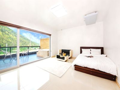 Tongyeong Hue Spa Pension