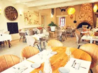 Logis Hôtel-Restaurant la Sapinière