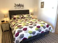 Stylish Rural Retreat with King-Size Comfort, Close to Bude's Stunning Coastline