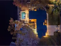 Lakefront! Heated Pool! Hot Tub! Game Room! - 5 ดาว