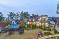Seosan Gaetmaeul Villa Pension - Pools