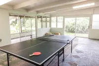 Traditional Hawai'i home near Hilo town - solar powered!