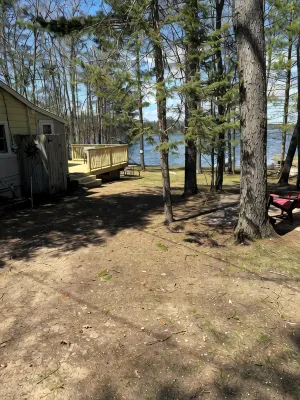 Peaceful, quaint cabin on Big Wolf Lake in Lewiston