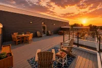 2Br Condo + Shared Rooftop + Dogs Allowed - 4-Star