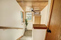 Gorgeous Remodeled 3-Bedroom home in charming downtown Frisco with Private Sauna - 4-Sterne