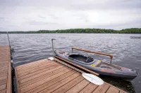 #5 Lakefront Hamlin Lake Retreat - Sleeps 10 - 4-Star