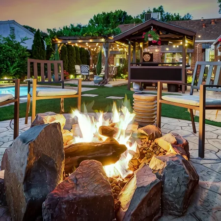 Magical-Dwntwn Lodi, Hot Tub, Firepit, Wine Tasting, Backyard Oasis