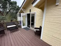 LUXURY 2-bedroom house in brilliant Bisbee with BREATHE taking views Hotels in Bisbee
