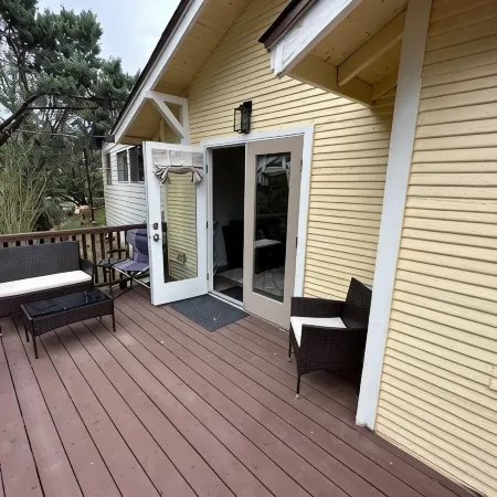 LUXURY 2-bedroom house in brilliant Bisbee with BREATHE taking views